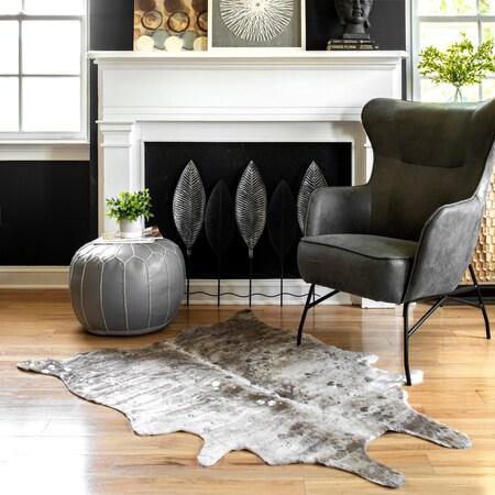 Nuloom Tinley Spotted Faux Cowhide Area Rug 5ft x 6ft 7in BIBR02A-5067